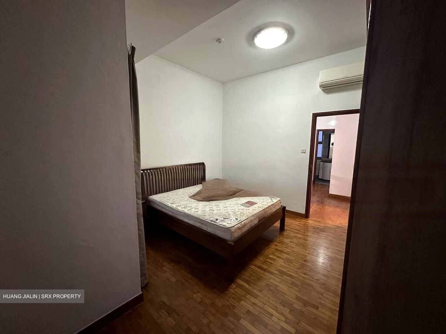 Dmanor (D16), Terrace #476766021